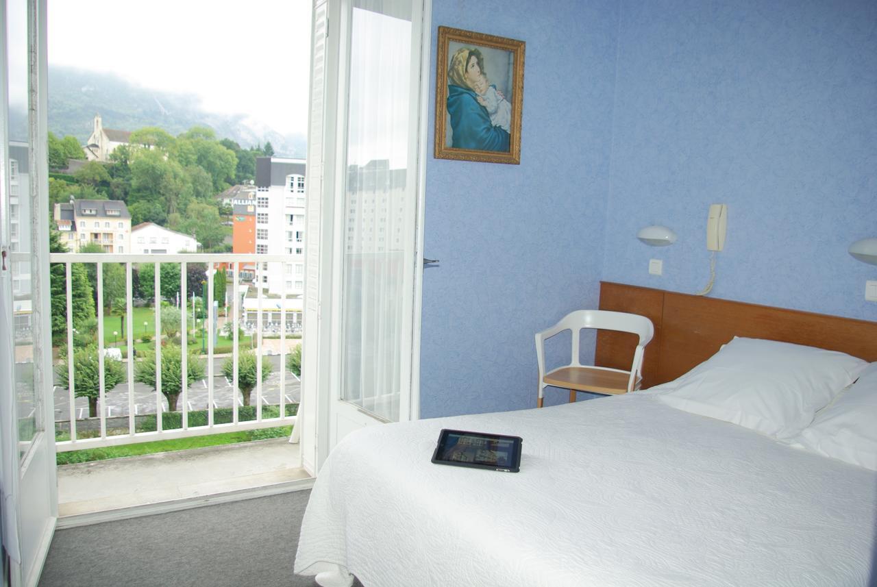 Hotel De L'Europe Lourdes Bagian luar foto