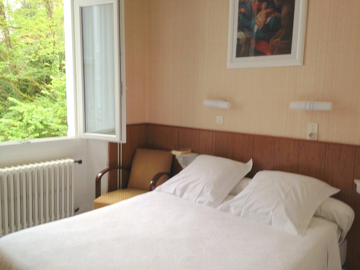 Hotel De L'Europe Lourdes Bagian luar foto
